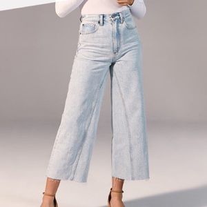 Abercrombie & Fitch Ultra High Rise Cropped Wide Leg Jeans